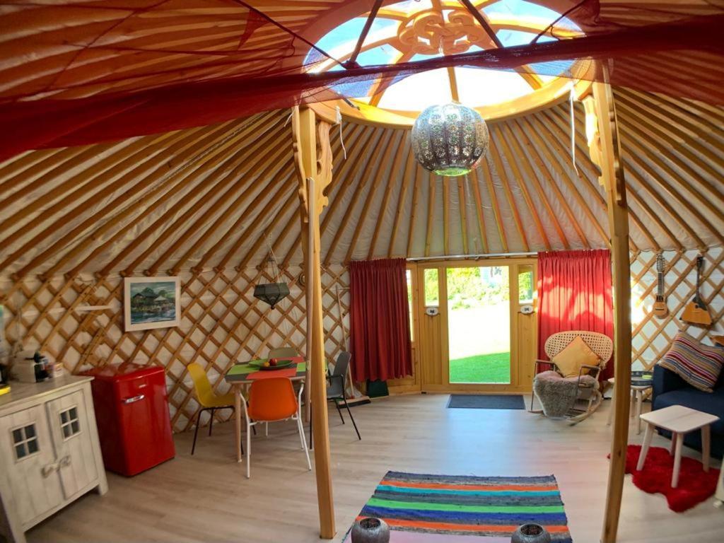 Overnachten In Een Luxe Yurt! Zonnemaire Экстерьер фото